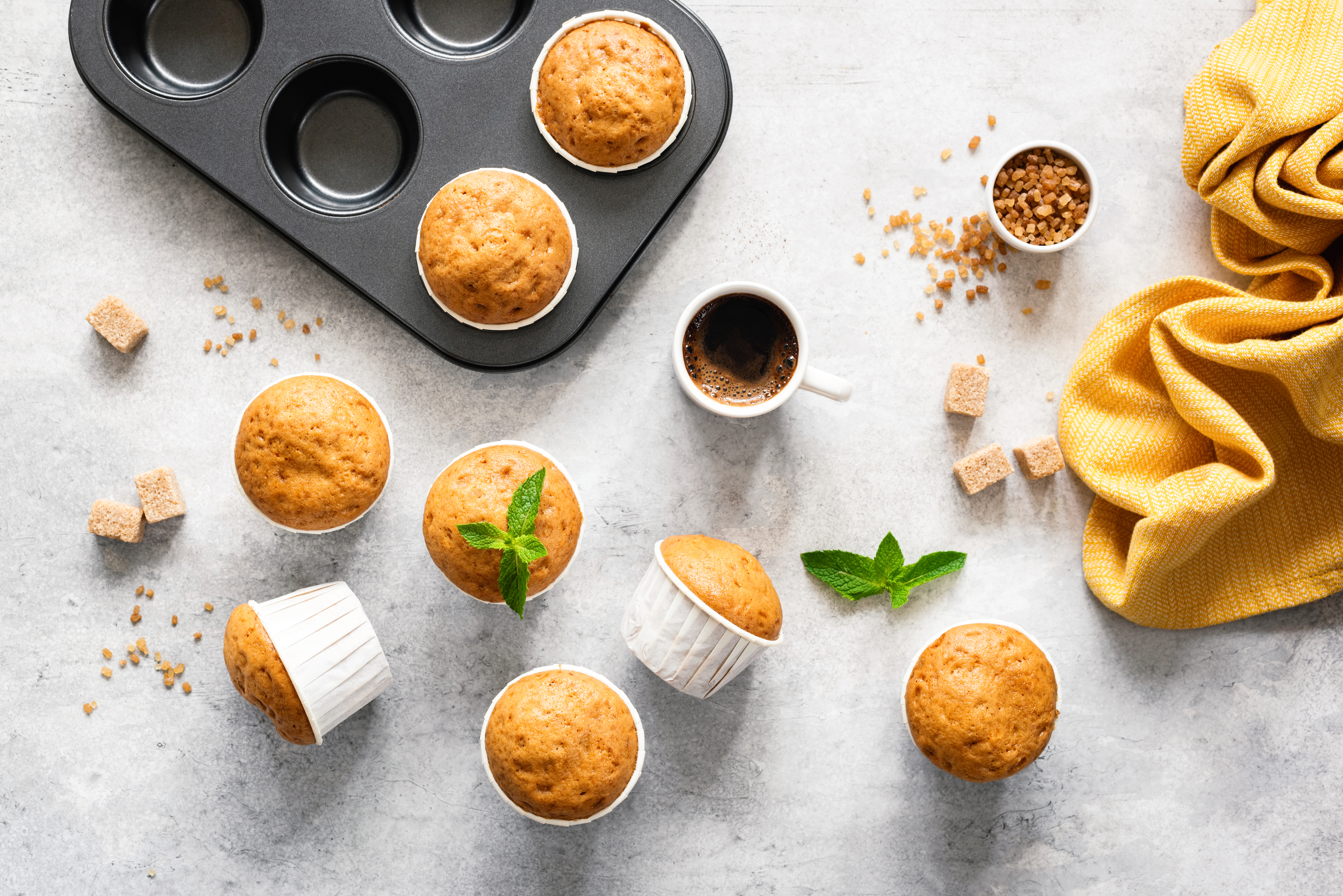 Cake application photography